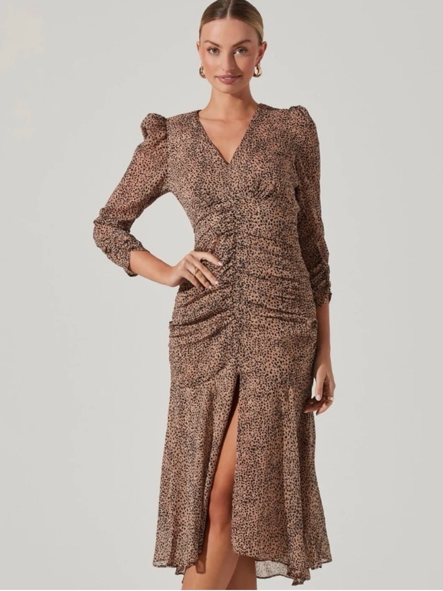 Nwot Astr Brown Printed V-Neck Ruched Midi Dress With Puff Shoulders